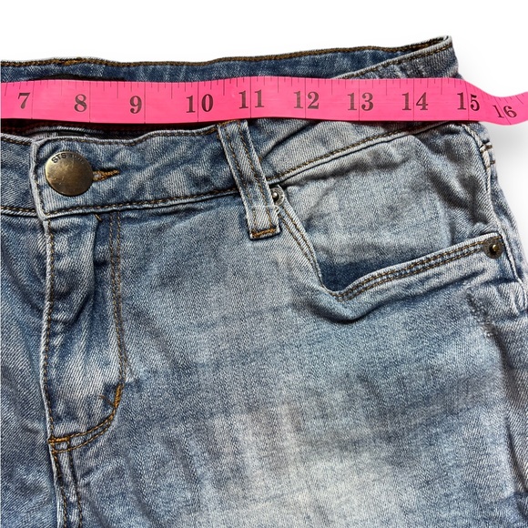STS Blue Stretch Distressed White Wash Denim Cutoff Shorts, Size 28 - Picture 4 of 7